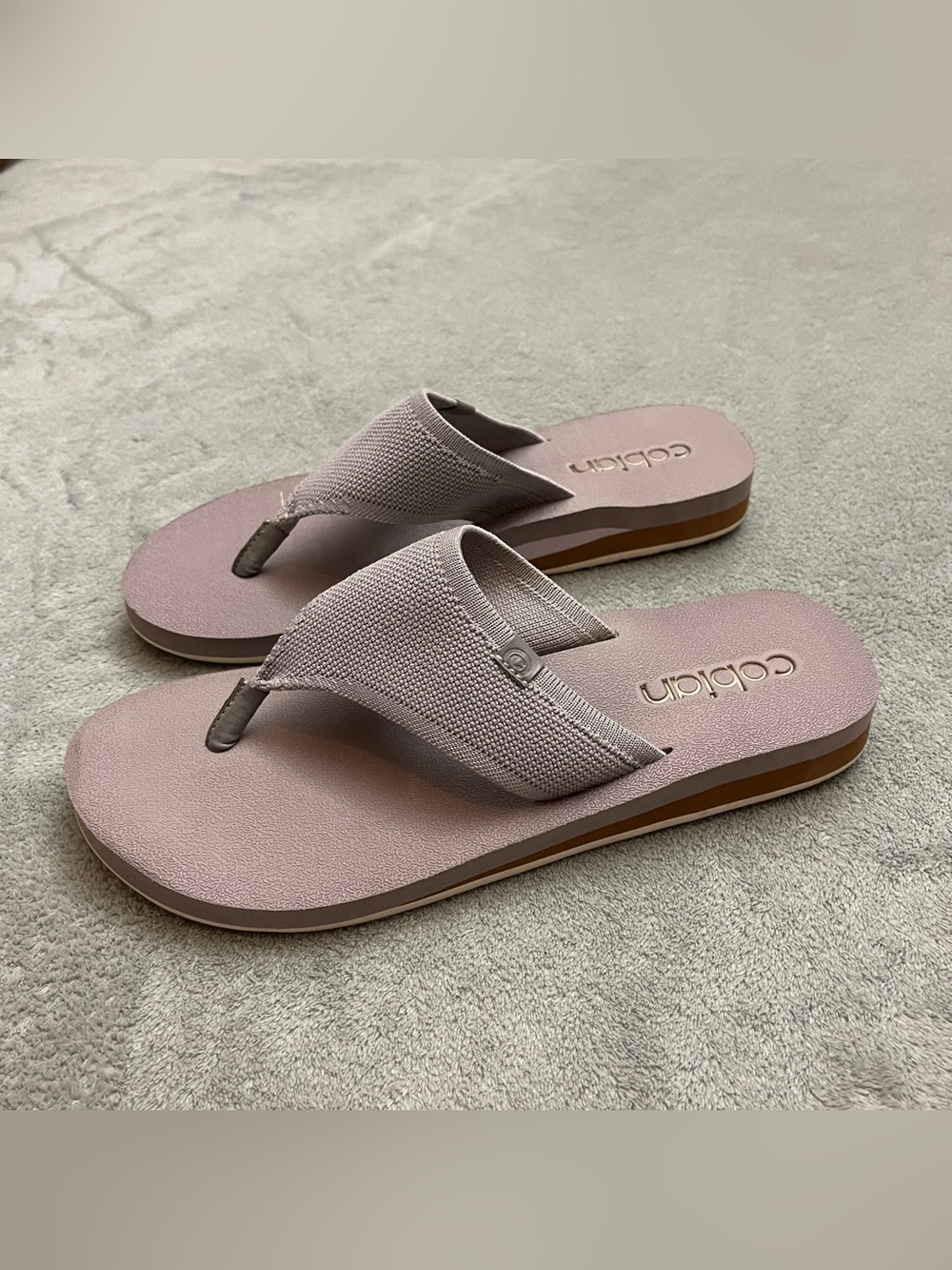 Cobian Bermuda Bounce Flip-Flops In Zinc With A Stretchable Strap! Sz 8